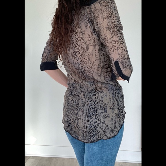 Aritzia sheer silk snakeskin print XS blouse - Picture 7 of 7